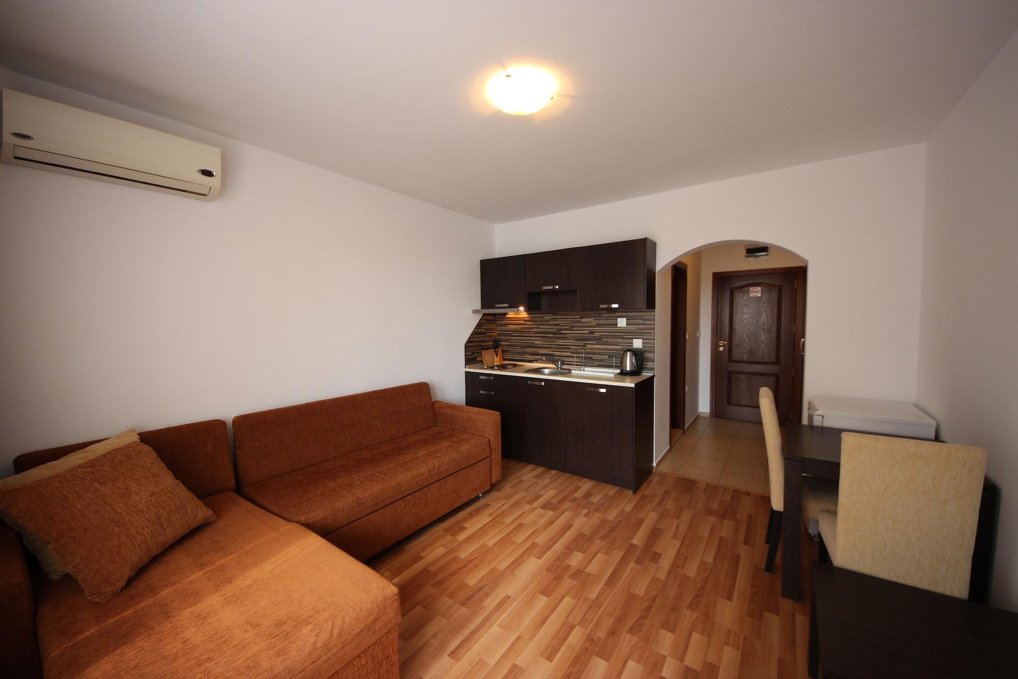 Menada Diamant Apartments Slăntjev Brjag Exteriör bild