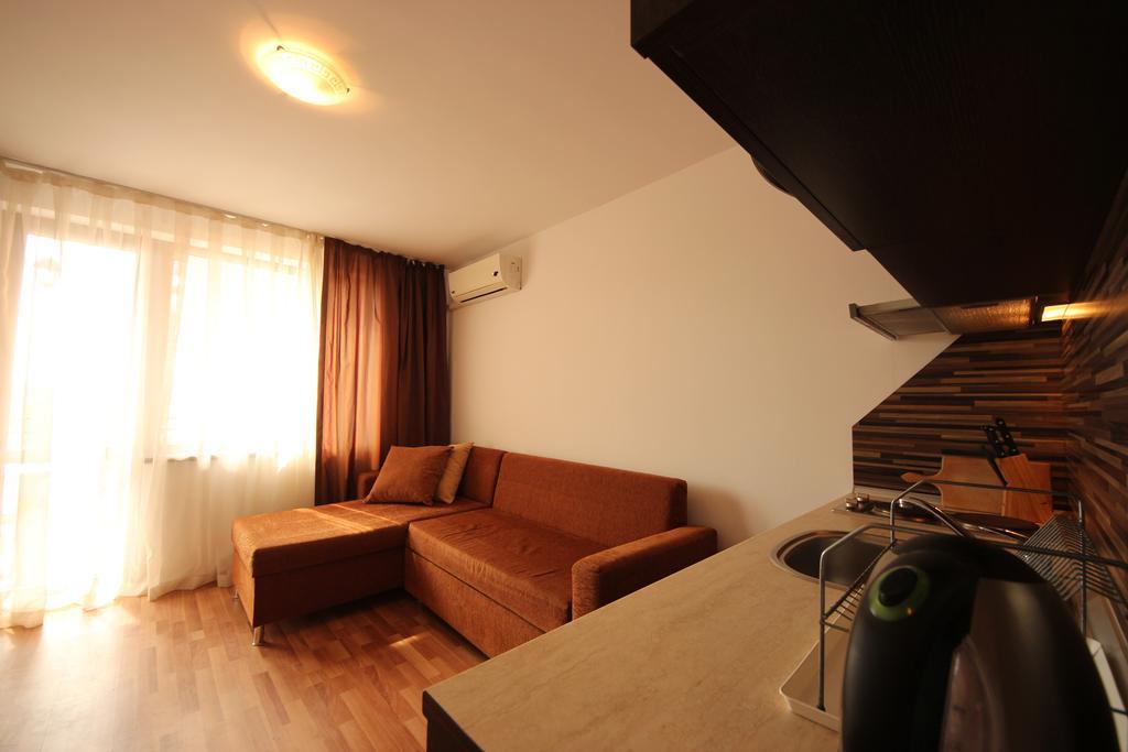 Menada Diamant Apartments Slăntjev Brjag Rum bild