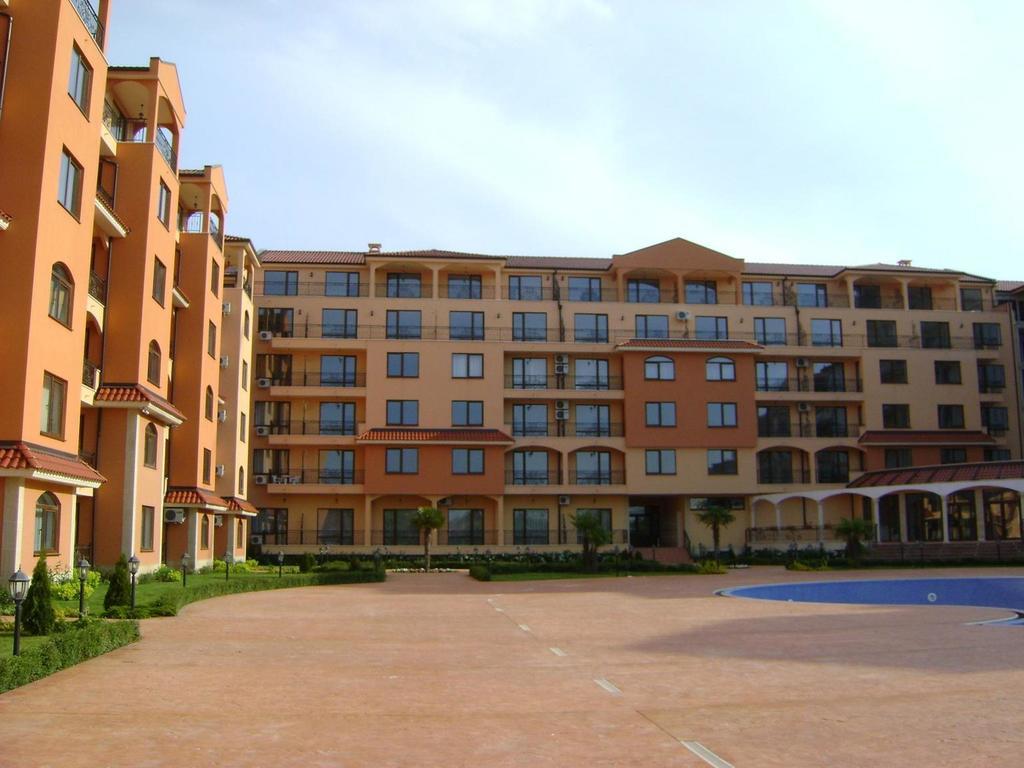 Menada Diamant Apartments Slăntjev Brjag Exteriör bild