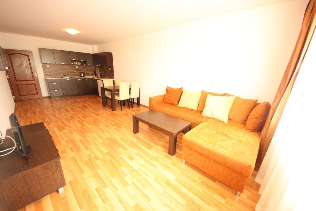 Menada Diamant Apartments Slăntjev Brjag Exteriör bild