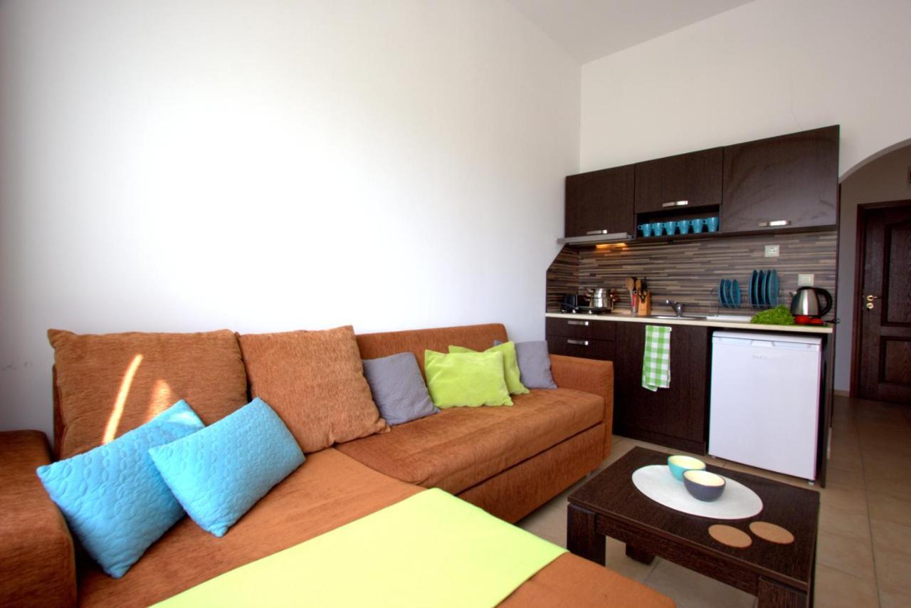 Menada Diamant Apartments Slăntjev Brjag Exteriör bild